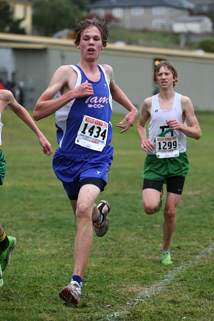 2010NCSXC BD4-534.JPG - 2010 North Coast Section Cross Country Championships, Hayward High School, Hayward, California